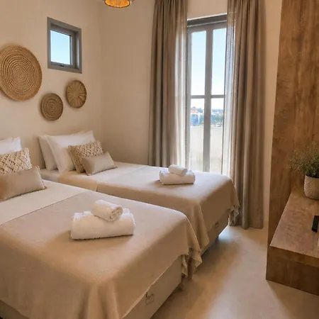 Semesterbostad Geveria Luxury With Pool Agia Anna Naxos
